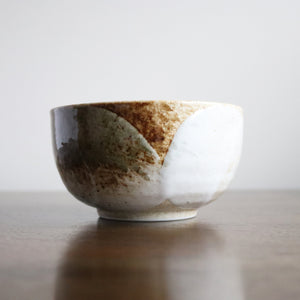 Handmade Japanese Matcha Bowl (Chawan) - Kasumi 霞 Off white - Multi