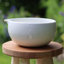 Load image into Gallery viewer, Handmade Matcha Pouring Bowl (Chawan) -  Kiyora 清ら katakuchi White